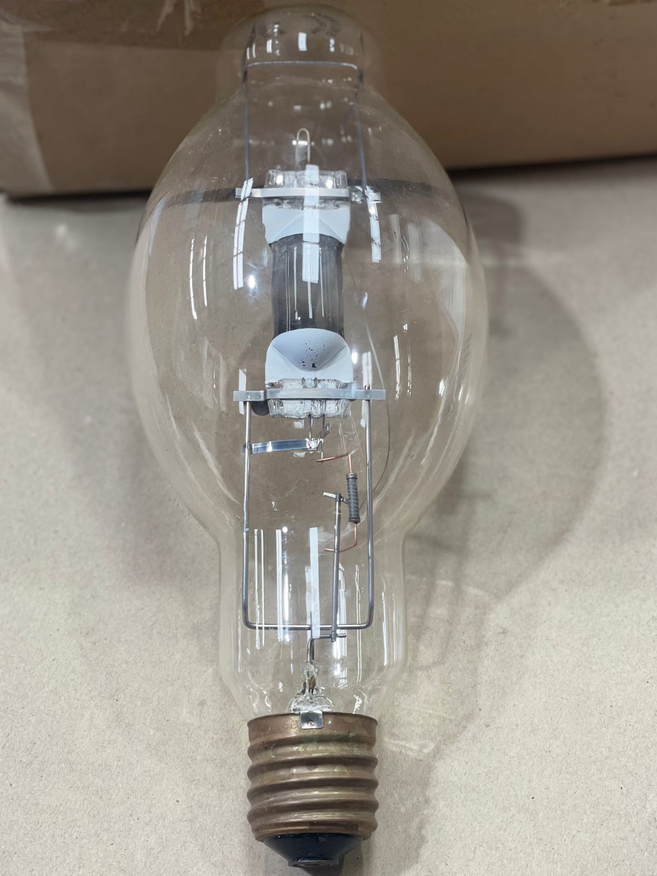 SYLVANIA Metalarc M400/U – 400W Metal Halide Lamp