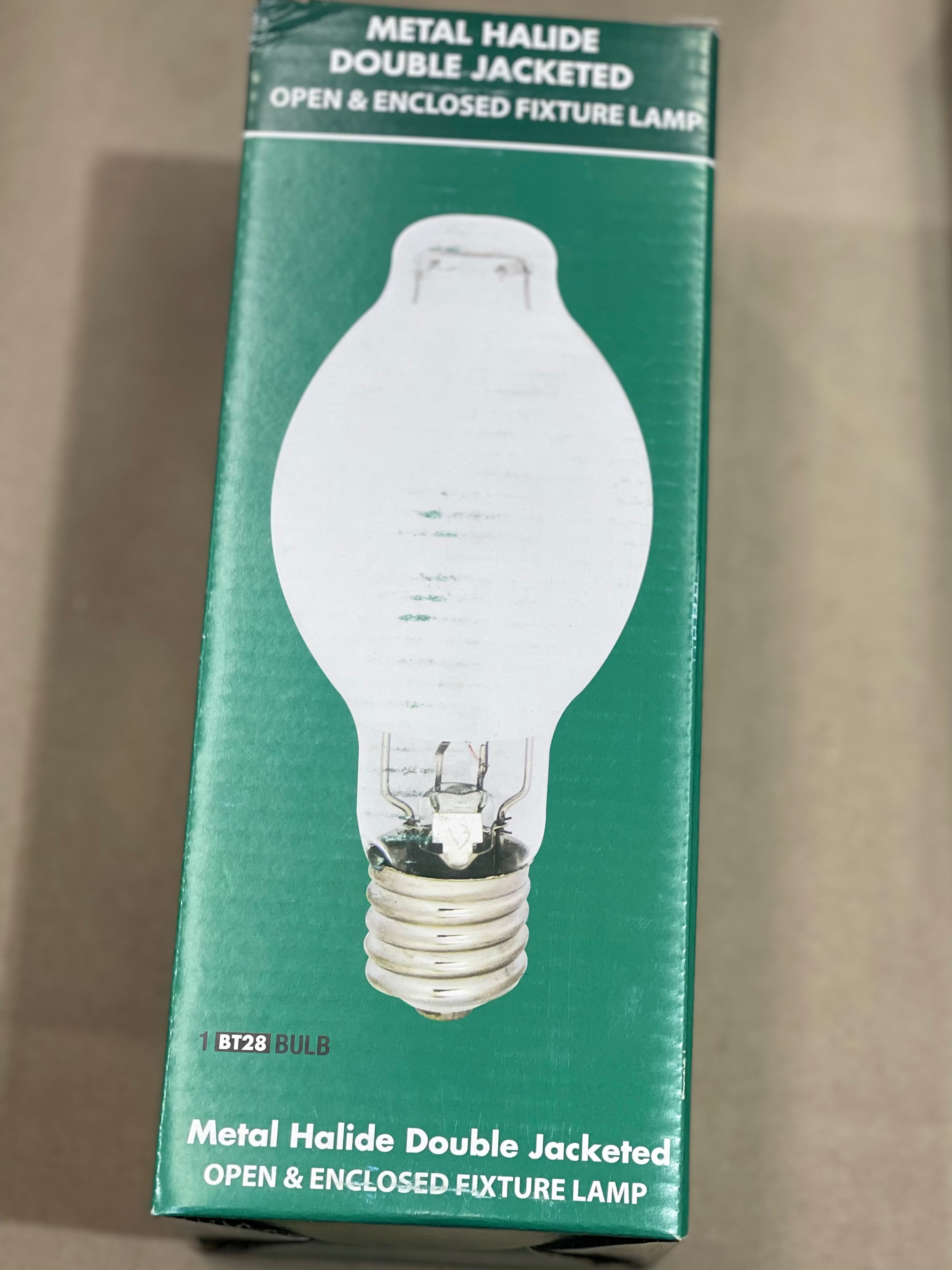 Sylvania 250W Metal Halide Lamp – BT28 (E40 Base) | single unit