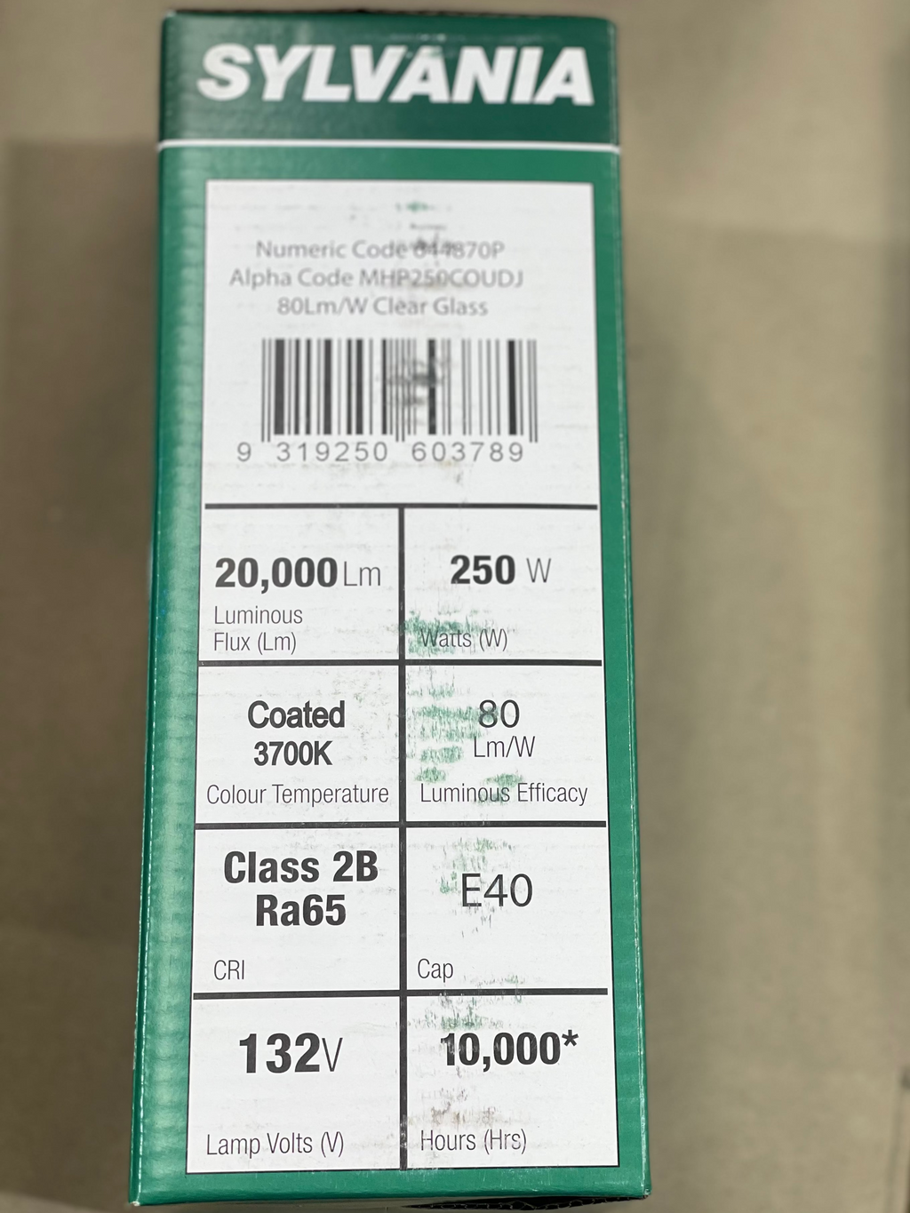Sylvania 250W Metal Halide Lamp – BT28 (E40 Base) | single unit