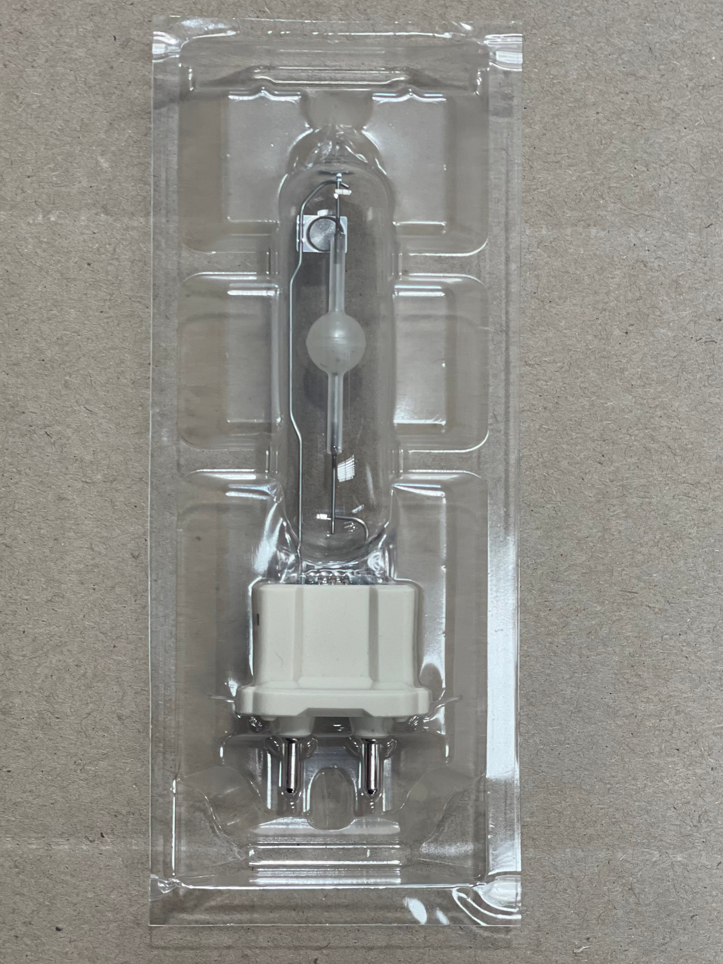 Sylvania Ceramic Metal Halide Lamp – 35W G12 Base